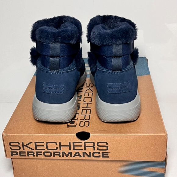 Skechers On-the-GO City Winter Gleam Water Repellent Suede Boots - Picture 6 of 7